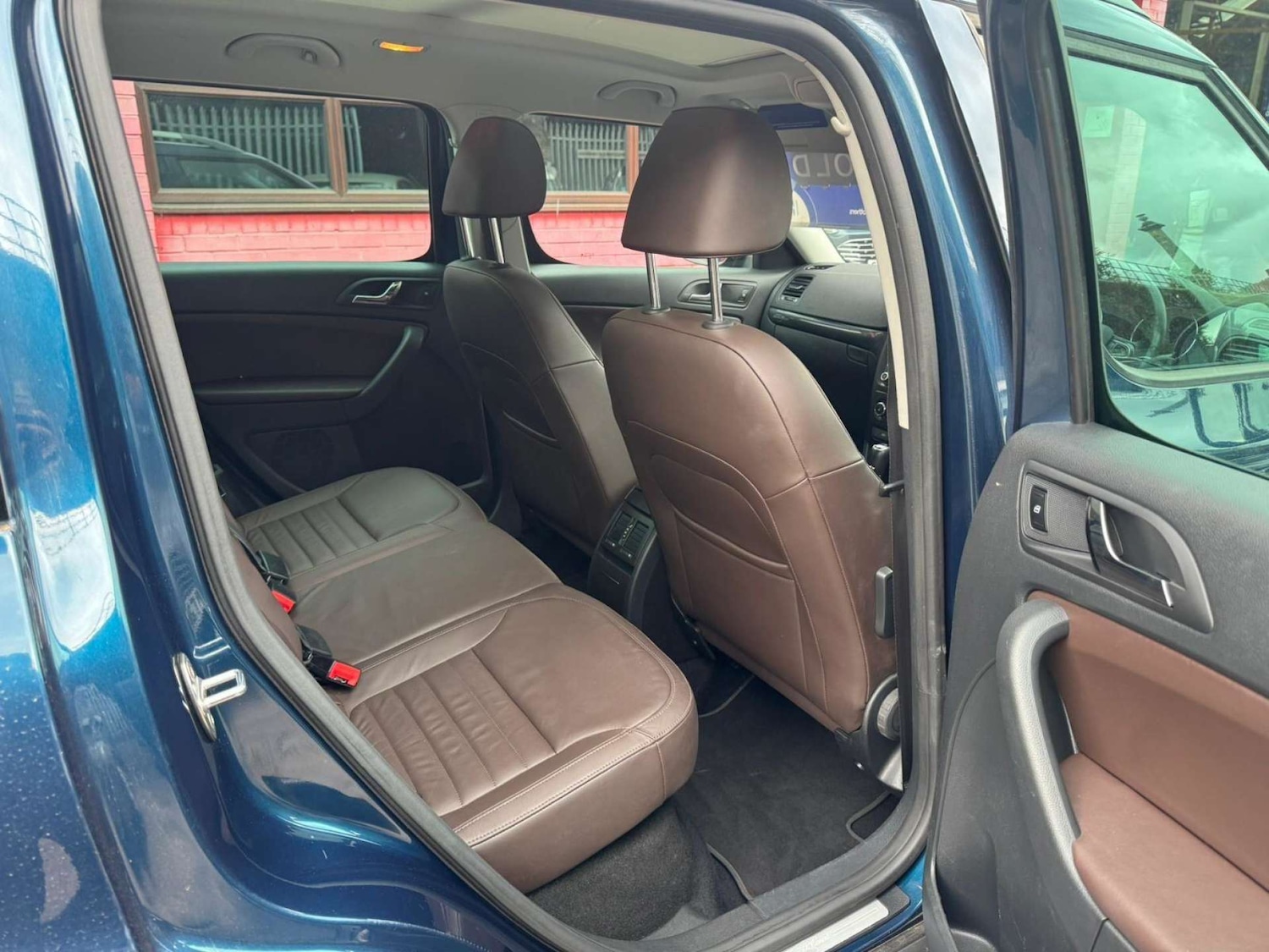 Vehicle 28