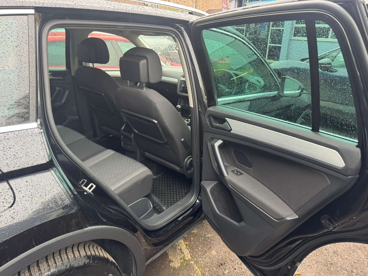 Used Volkswagen Tiguan 2019 for sale - 76362811: Photo 16