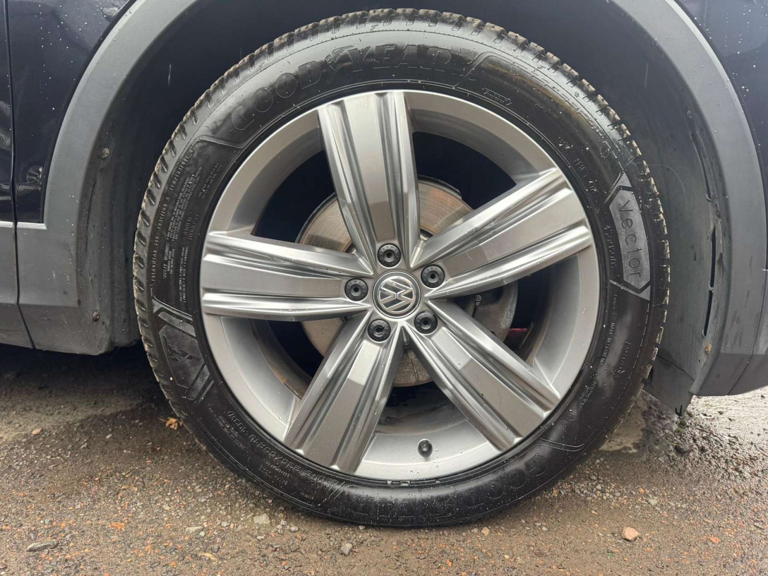 Used Volkswagen Tiguan 2019 for sale - 76362811: Photo 9