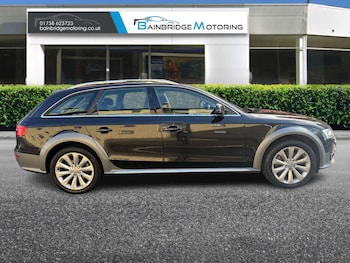Used Audi A4 2015 for sale - 77702617: Photo