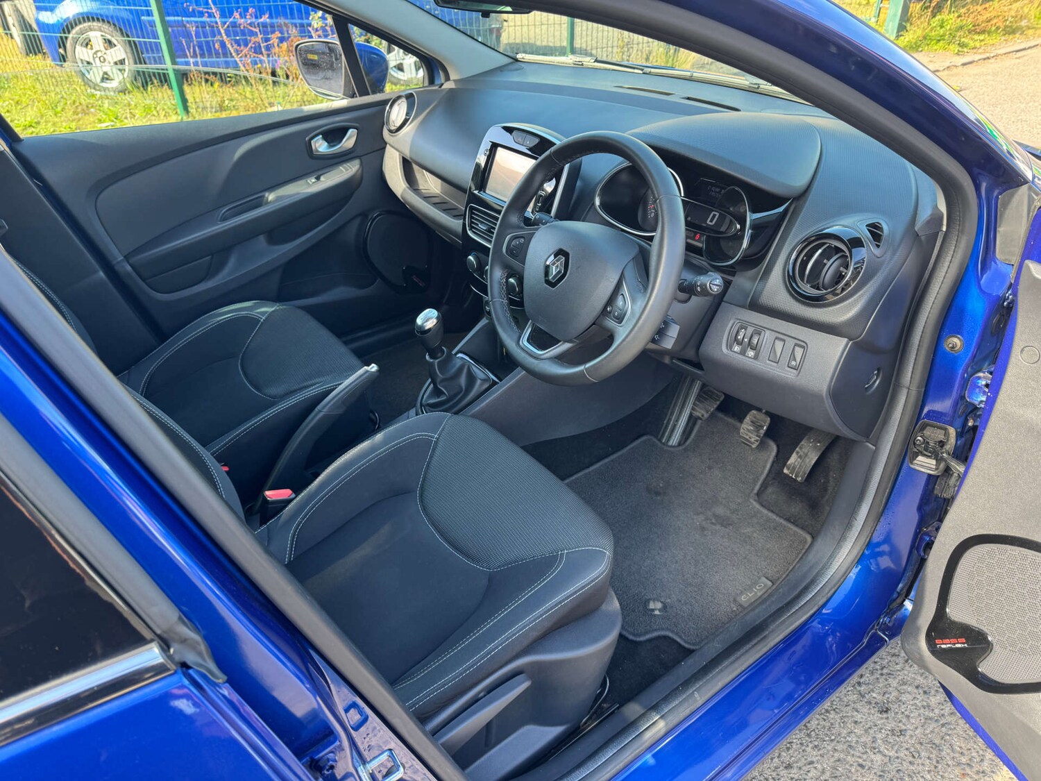 Used Renault Clio 2018 for sale - 76041526: Photo 13