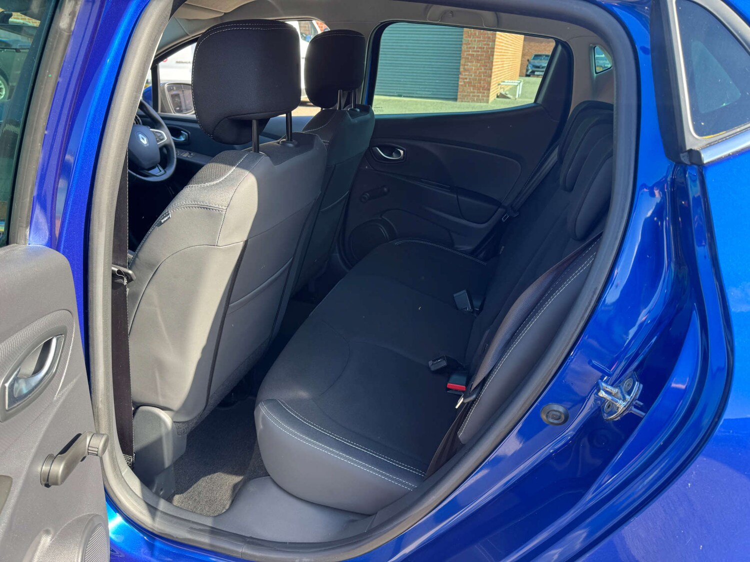 Used Renault Clio 2018 for sale - 76041526: Photo 18