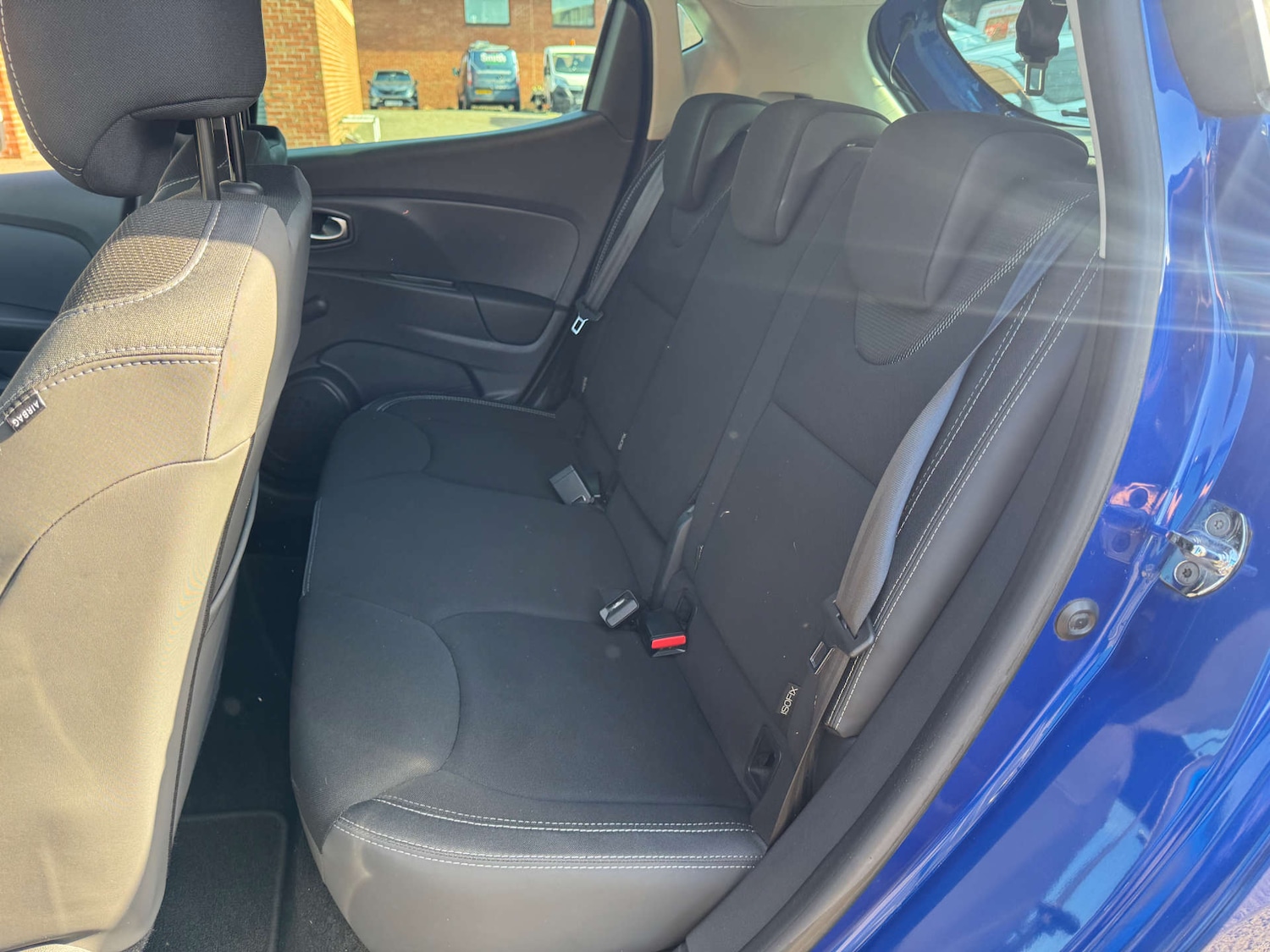 Used Renault Clio 2018 for sale - 76041526: Photo 19