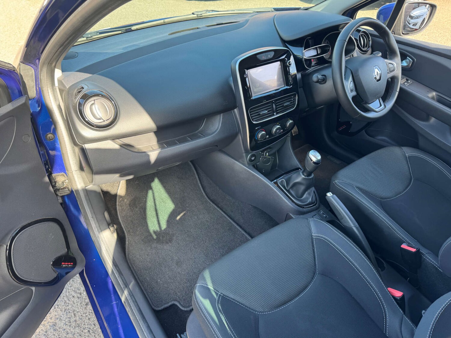 Used Renault Clio 2018 for sale - 76041526: Photo 22