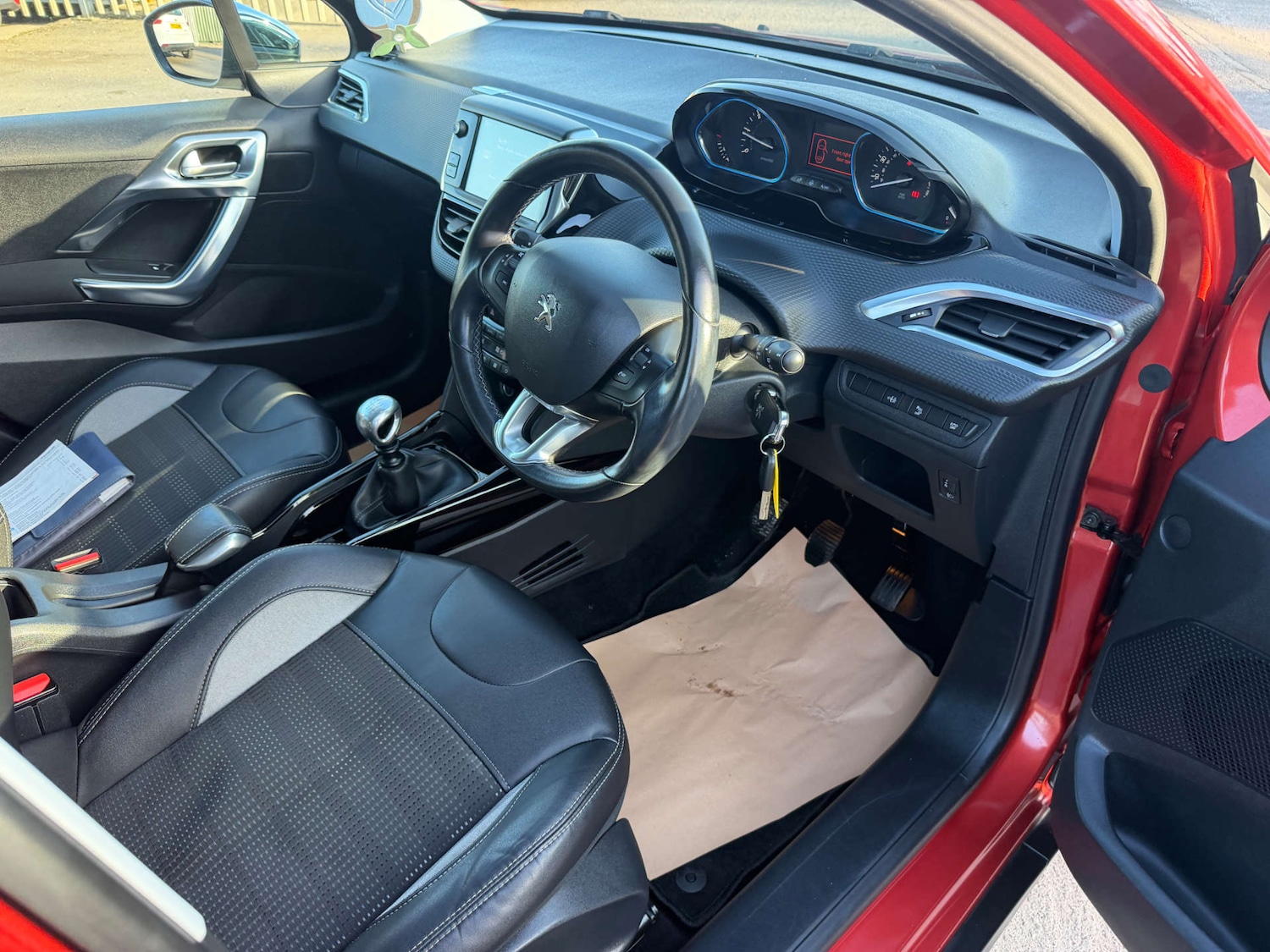 Used Peugeot 2008 2015 for sale - 78063293: Photo 14