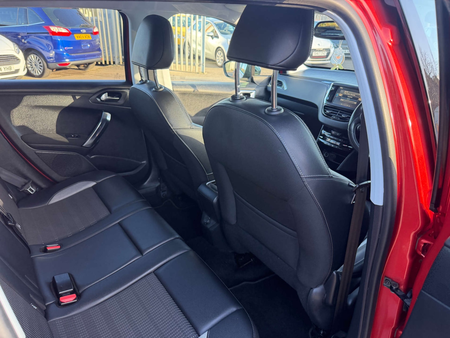 Used Peugeot 2008 2015 for sale - 78063293: Photo 17