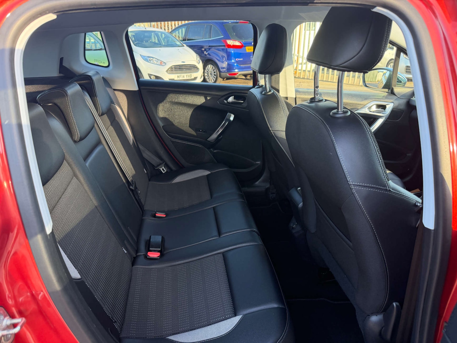 Used Peugeot 2008 2015 for sale - 78063293: Photo 18