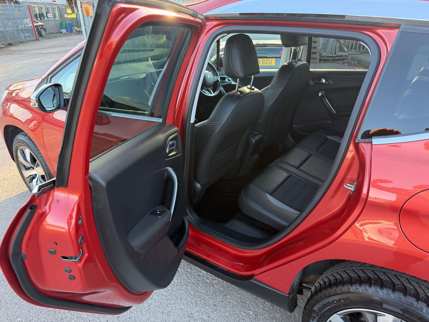 Used Peugeot 2008 2015 for sale - 78063293: Photo 20