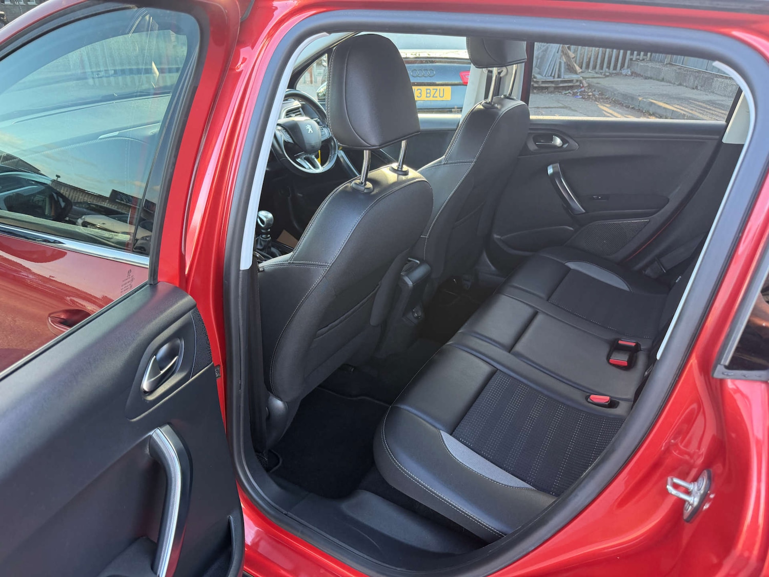 Used Peugeot 2008 2015 for sale - 78063293: Photo 21