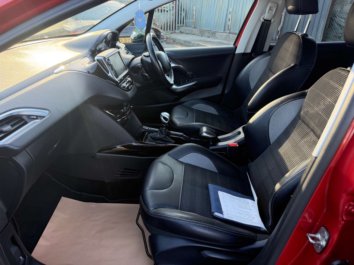 Used Peugeot 2008 2015 for sale - 78063293: Photo 24