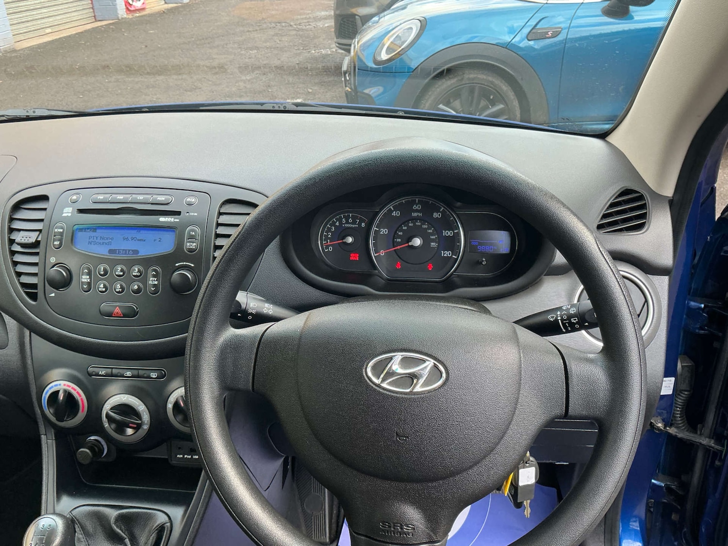 Used Hyundai i10 2012 for sale - 76606067: Photo 18