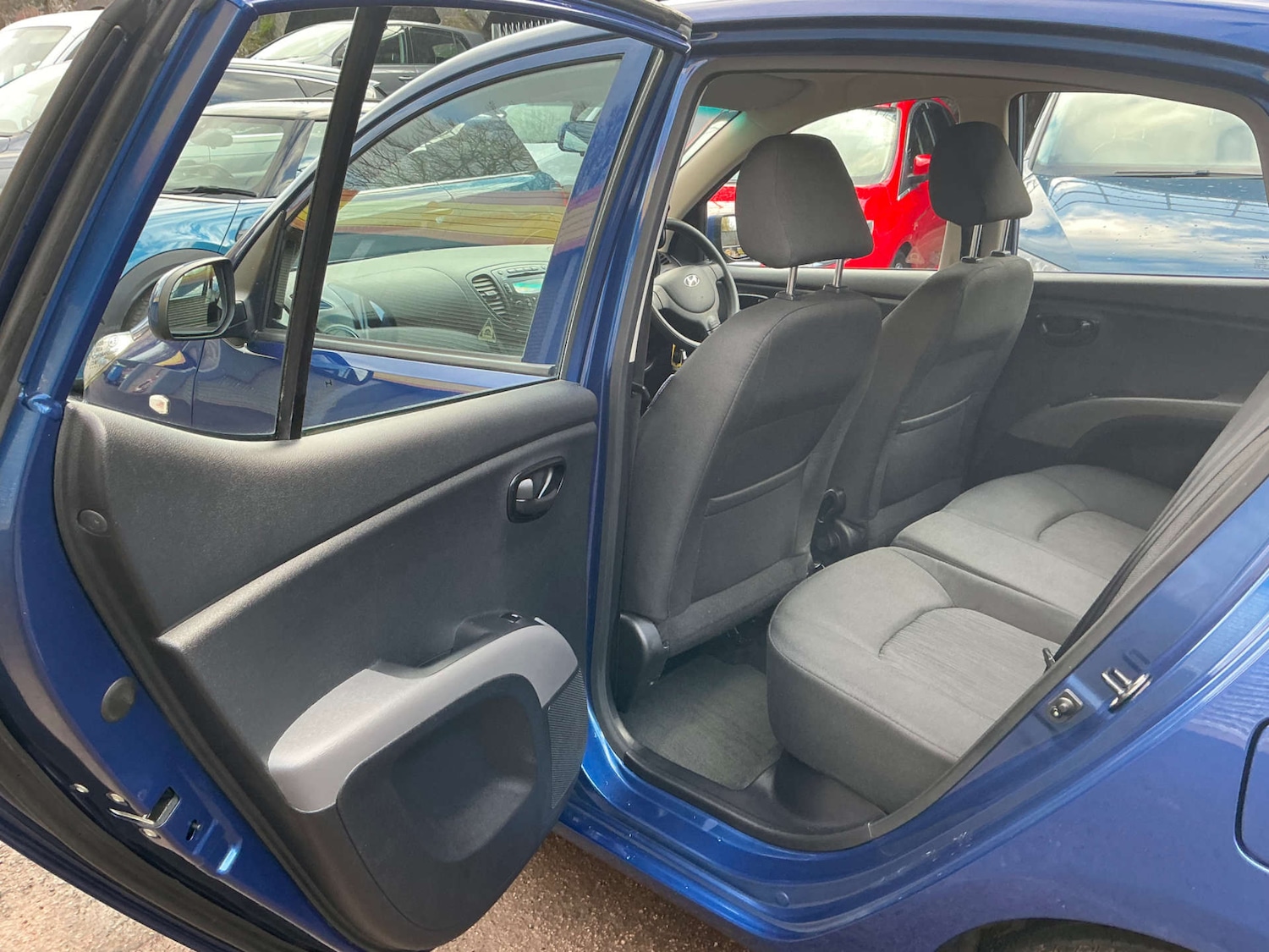 Used Hyundai i10 2012 for sale - 76606067: Photo 29