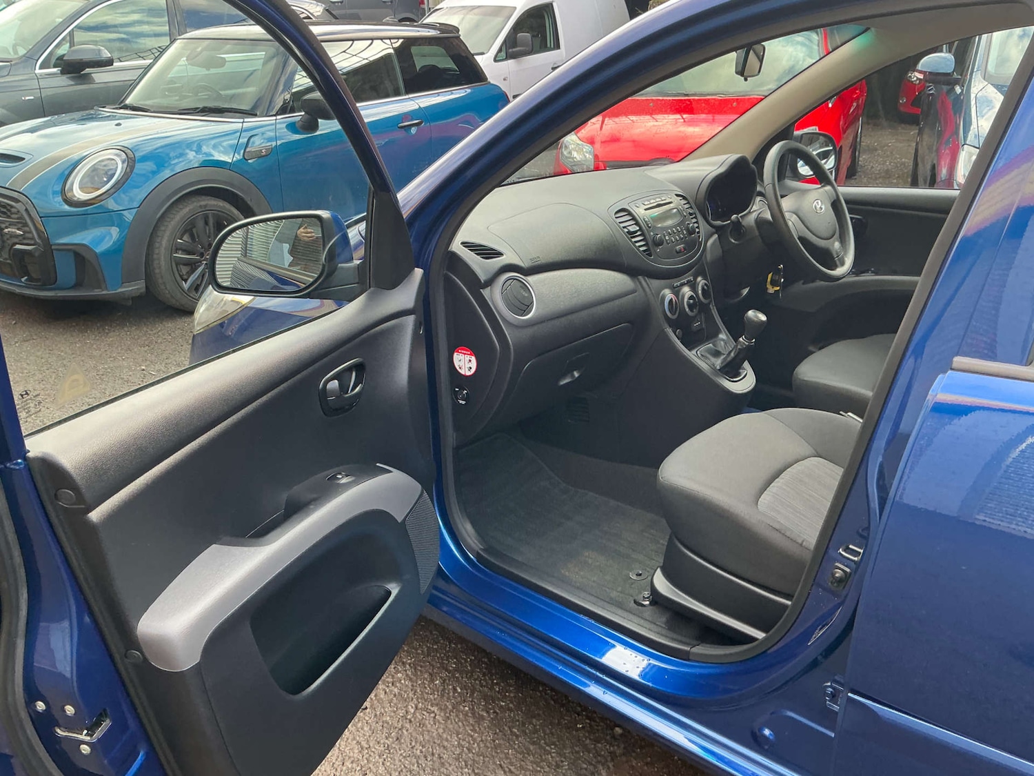 Used Hyundai i10 2012 for sale - 76606067: Photo 32