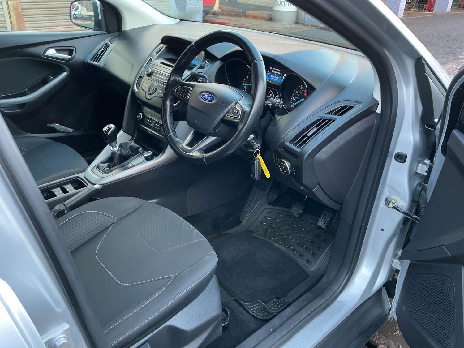 Used Ford Focus 2014 for sale - 76563174: Photo 15