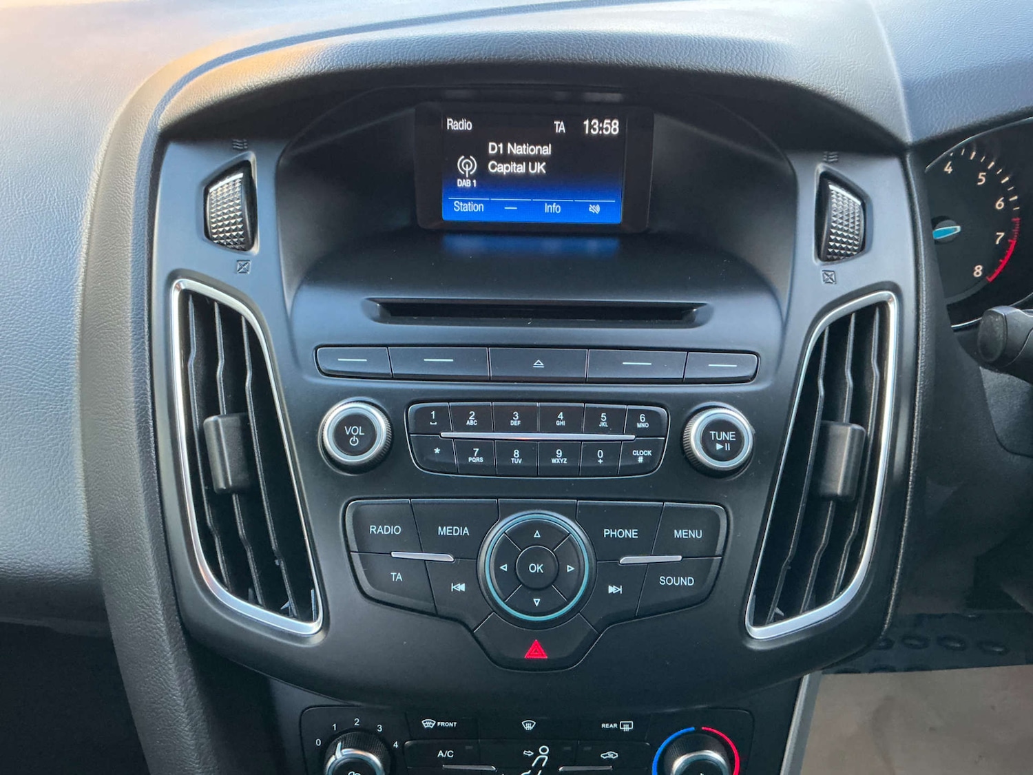 Used Ford Focus 2014 for sale - 76563174: Photo 32