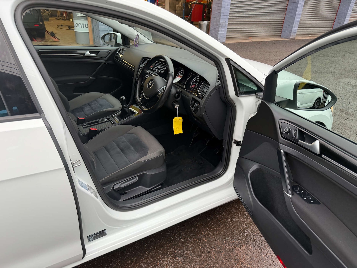 Used Volkswagen Golf 2014 for sale - 76698030: Photo 13