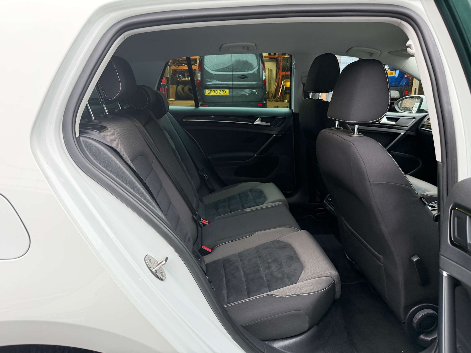 Used Volkswagen Golf 2014 for sale - 76698030: Photo 17