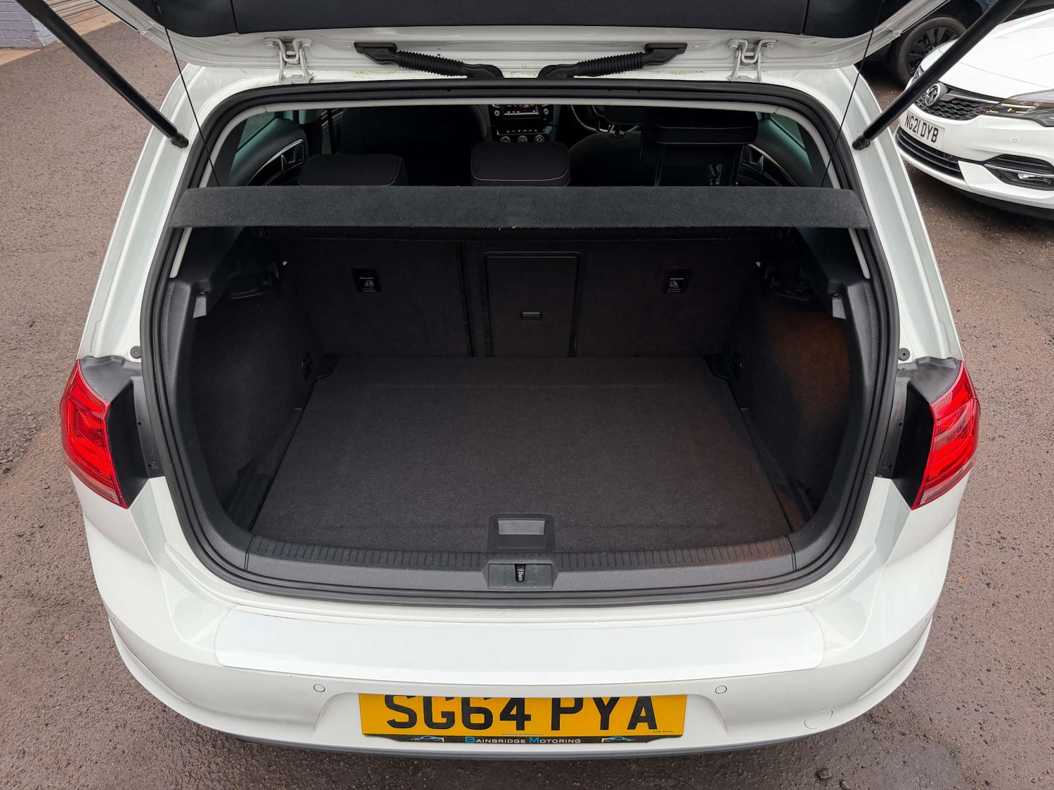 Used Volkswagen Golf 2014 for sale - 76698030: Photo 19