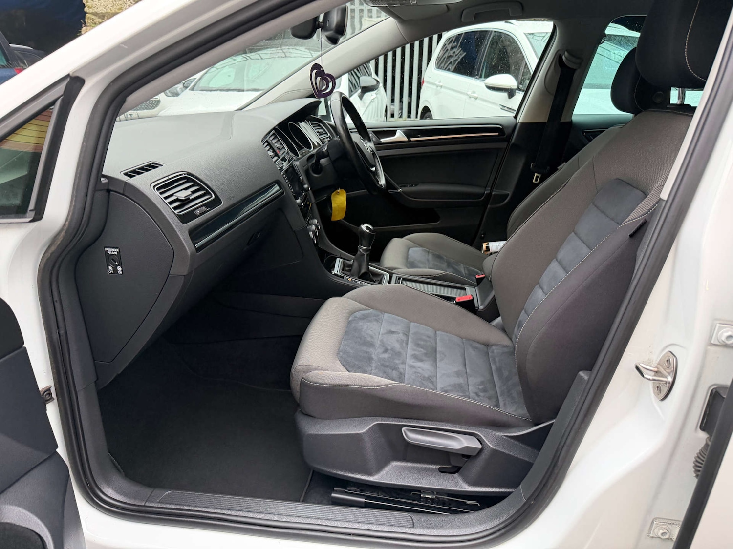 Used Volkswagen Golf 2014 for sale - 76698030: Photo 26