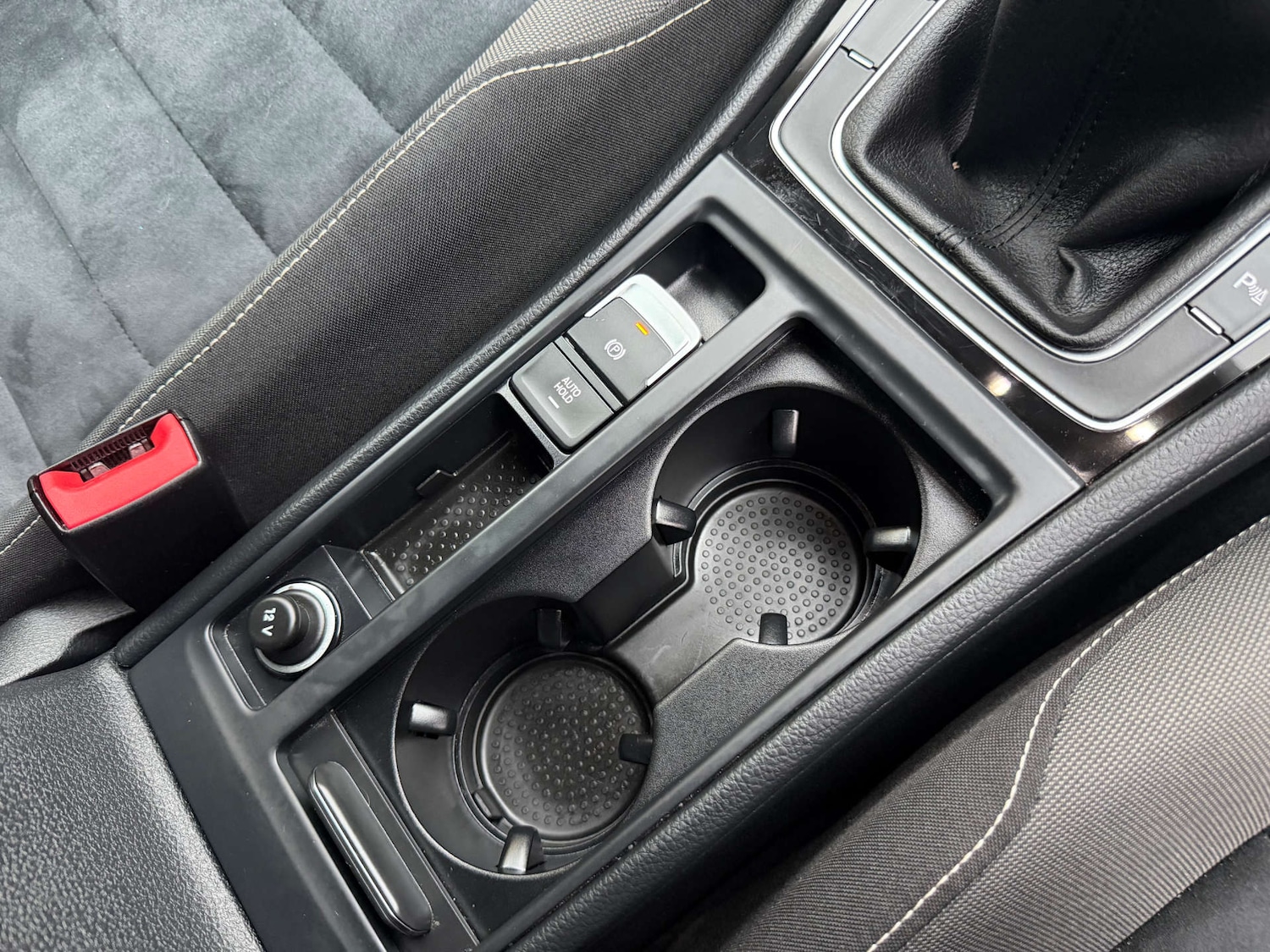 Used Volkswagen Golf 2014 for sale - 76698030: Photo 34