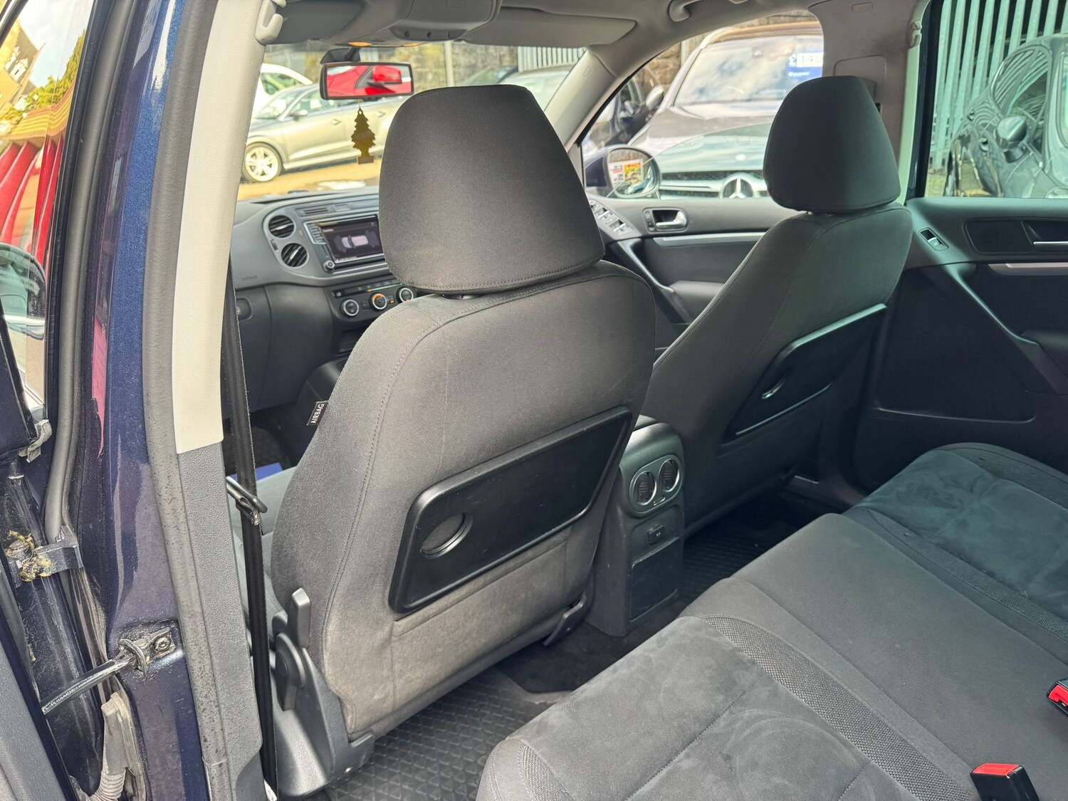 Vehicle 33