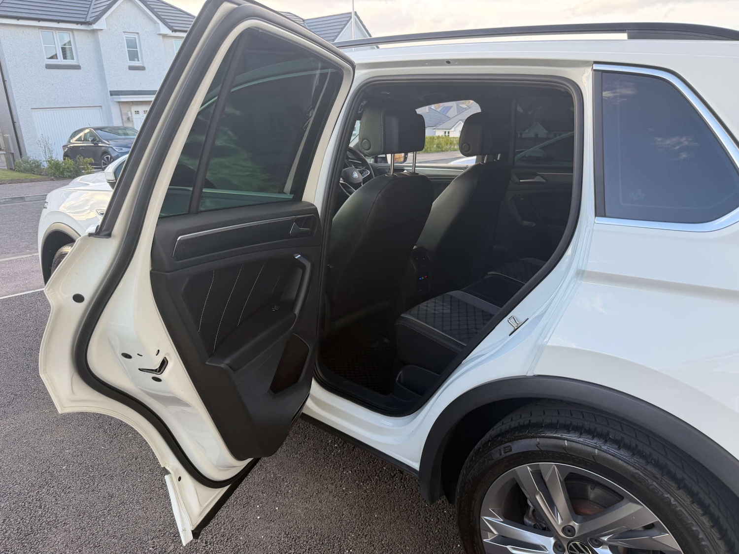 Used Volkswagen Tiguan 2023 for sale - 77981655: Photo 22