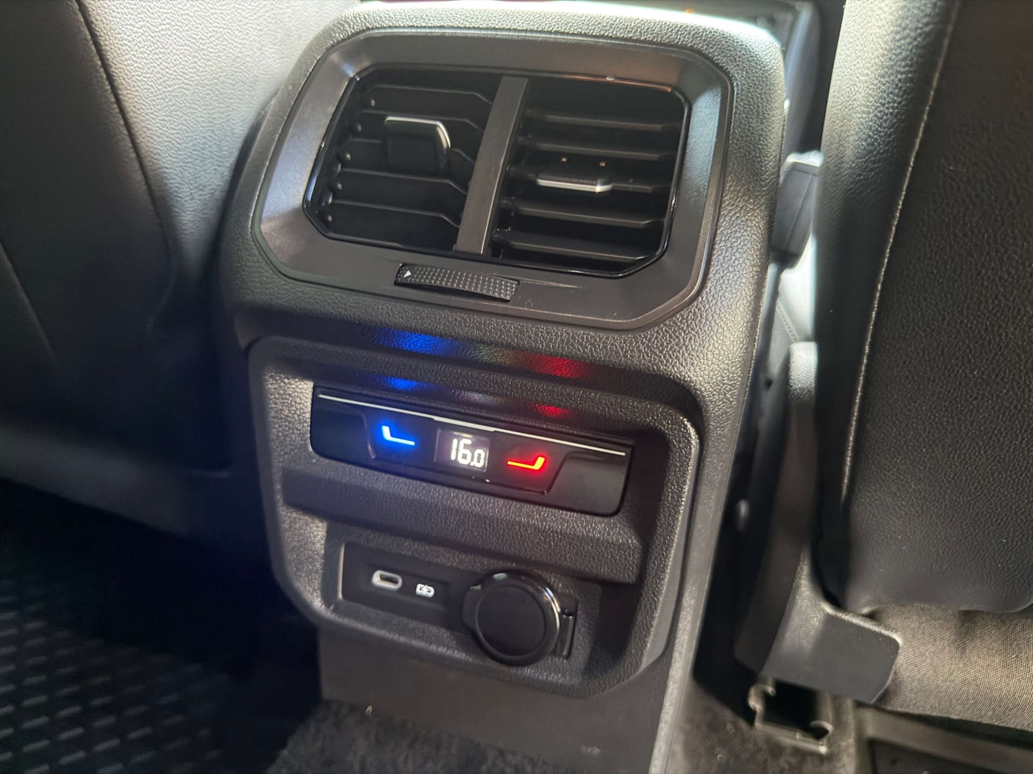 Used Volkswagen Tiguan 2023 for sale - 77981655: Photo 24