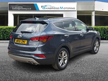 Used Hyundai Santa Fe 2016 for sale - 79215922: Photo
