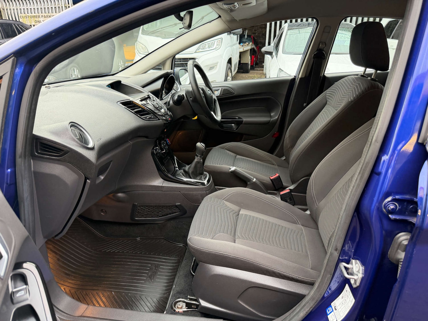 Used Ford Fiesta 2015 for sale - 76693586: Photo 26