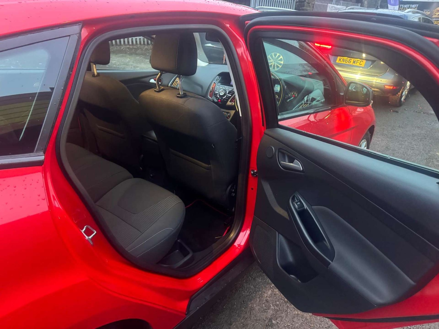 Used Ford Focus 2014 for sale - 76649507: Photo 16