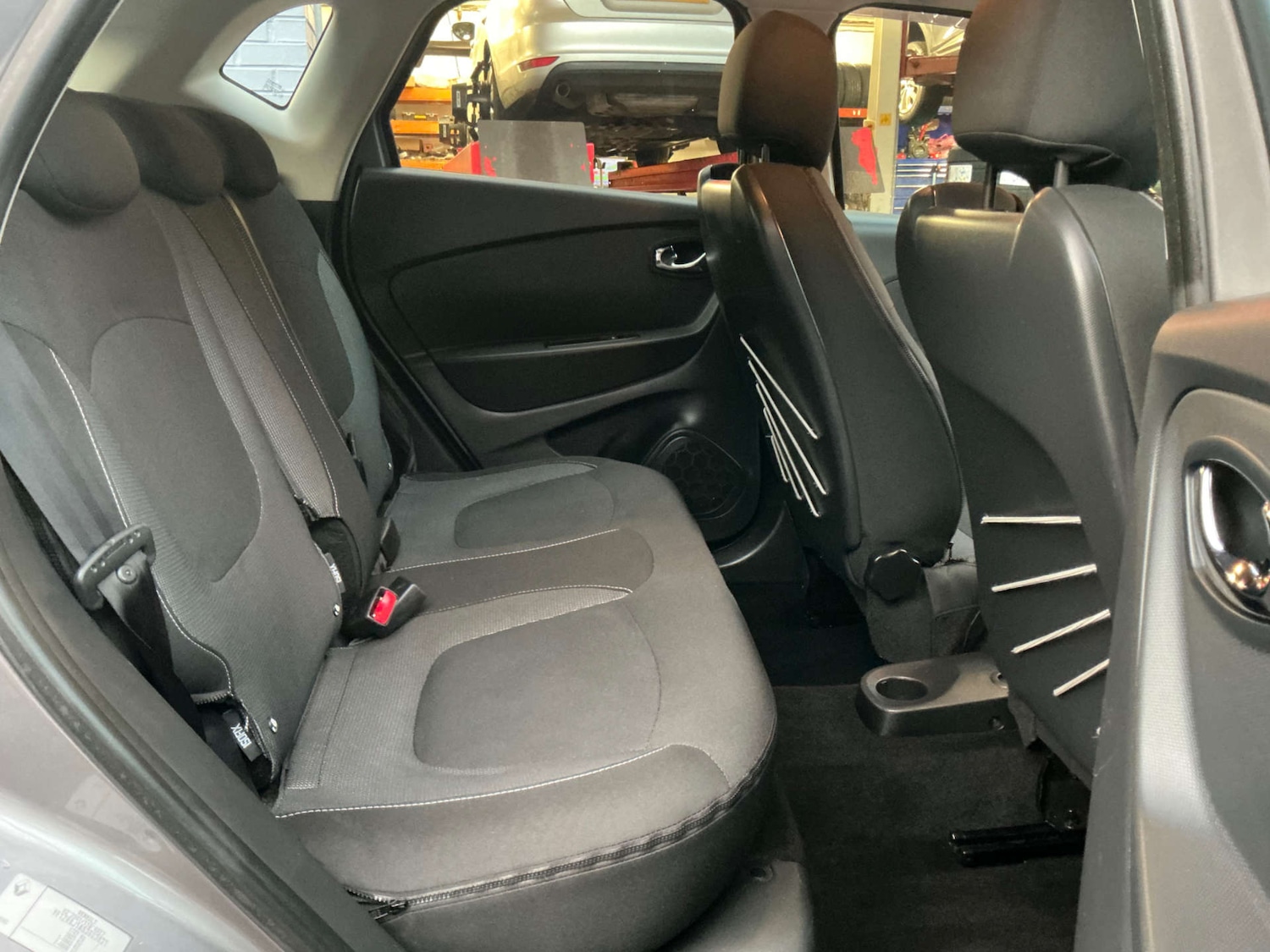 Used Renault Captur 2015 for sale - 76504453: Photo 16