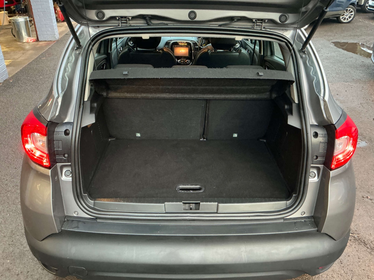 Used Renault Captur 2015 for sale - 76504453: Photo 18