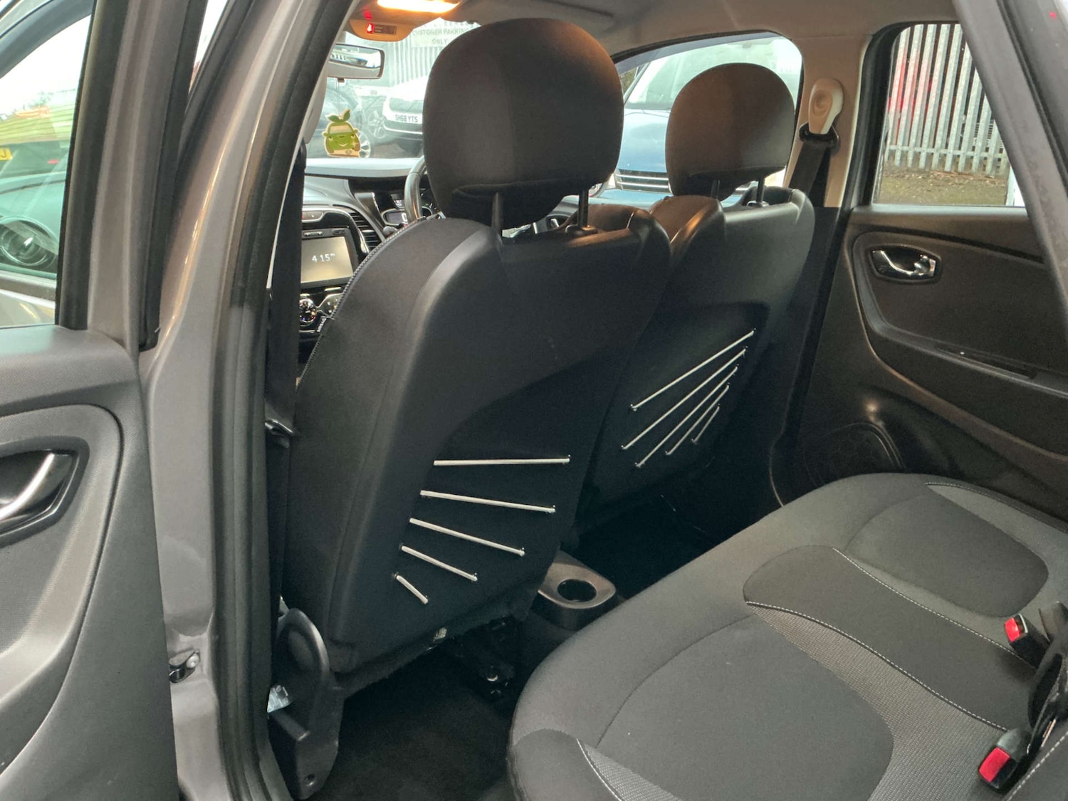 Used Renault Captur 2015 for sale - 76504453: Photo 22