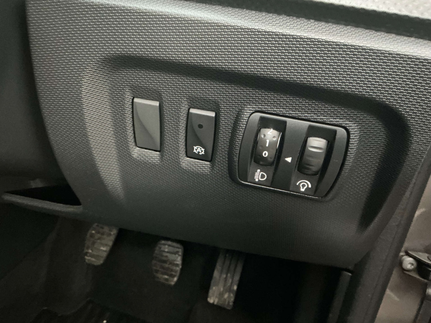 Used Renault Captur 2015 for sale - 76504453: Photo 30