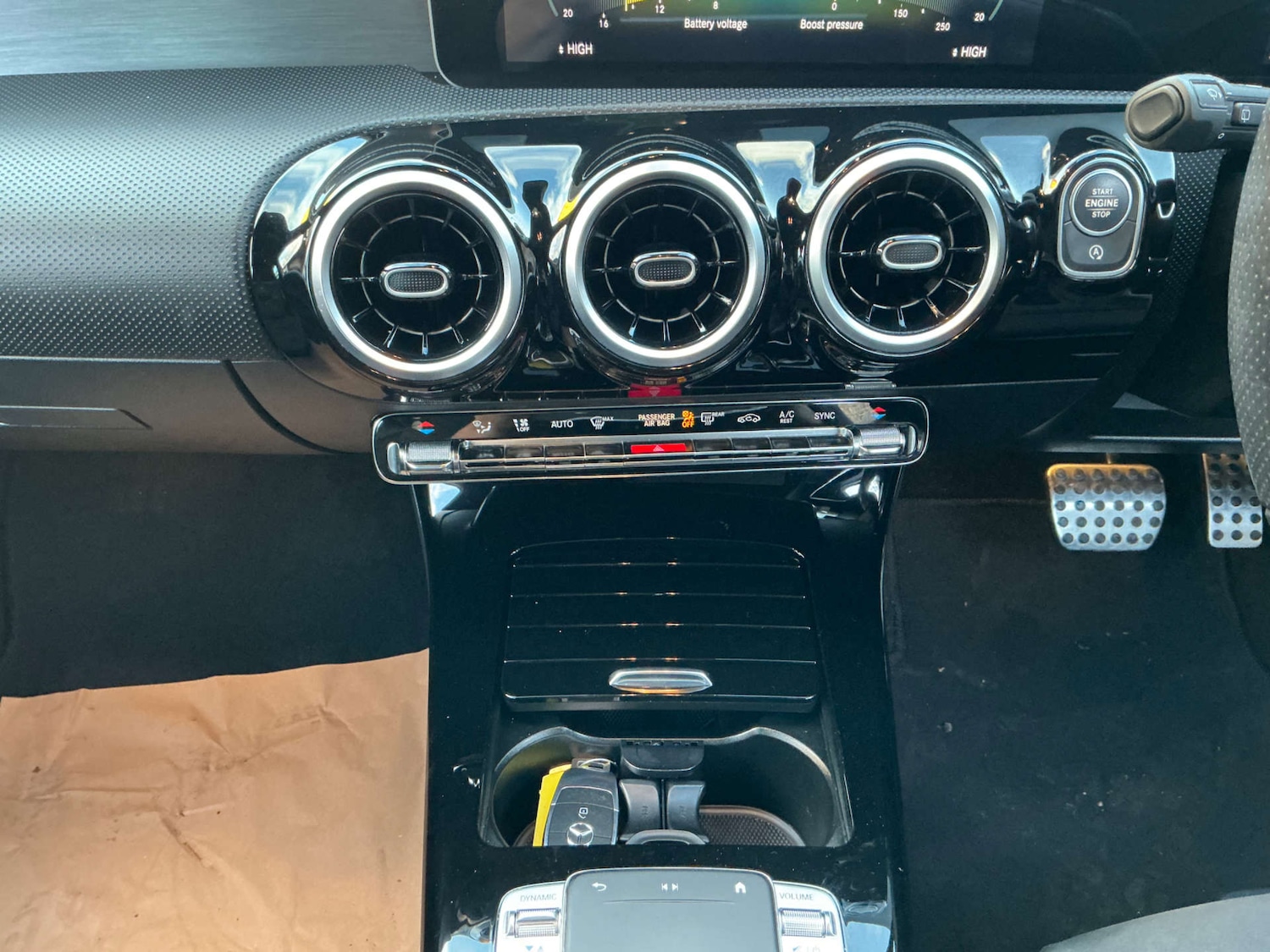 Used Mercedes-Benz A-Class 2018 for sale - 76635782: Photo 28