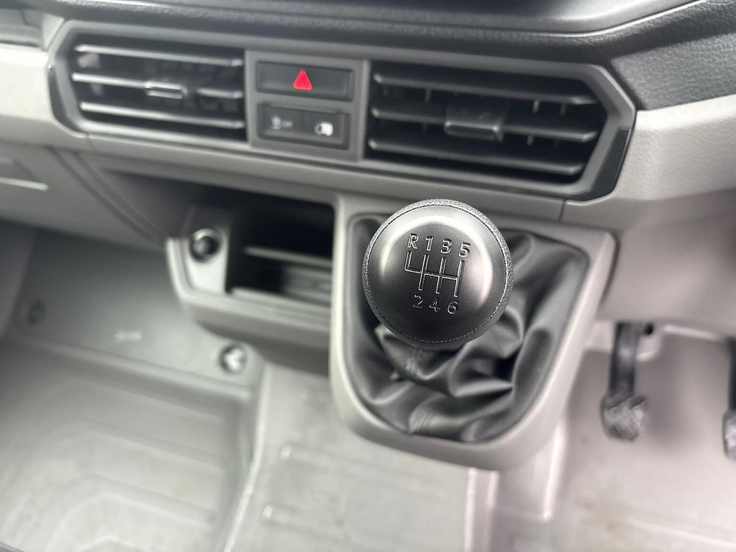 Used Volkswagen Crafter 2025 for sale - 78194525: Photo 15