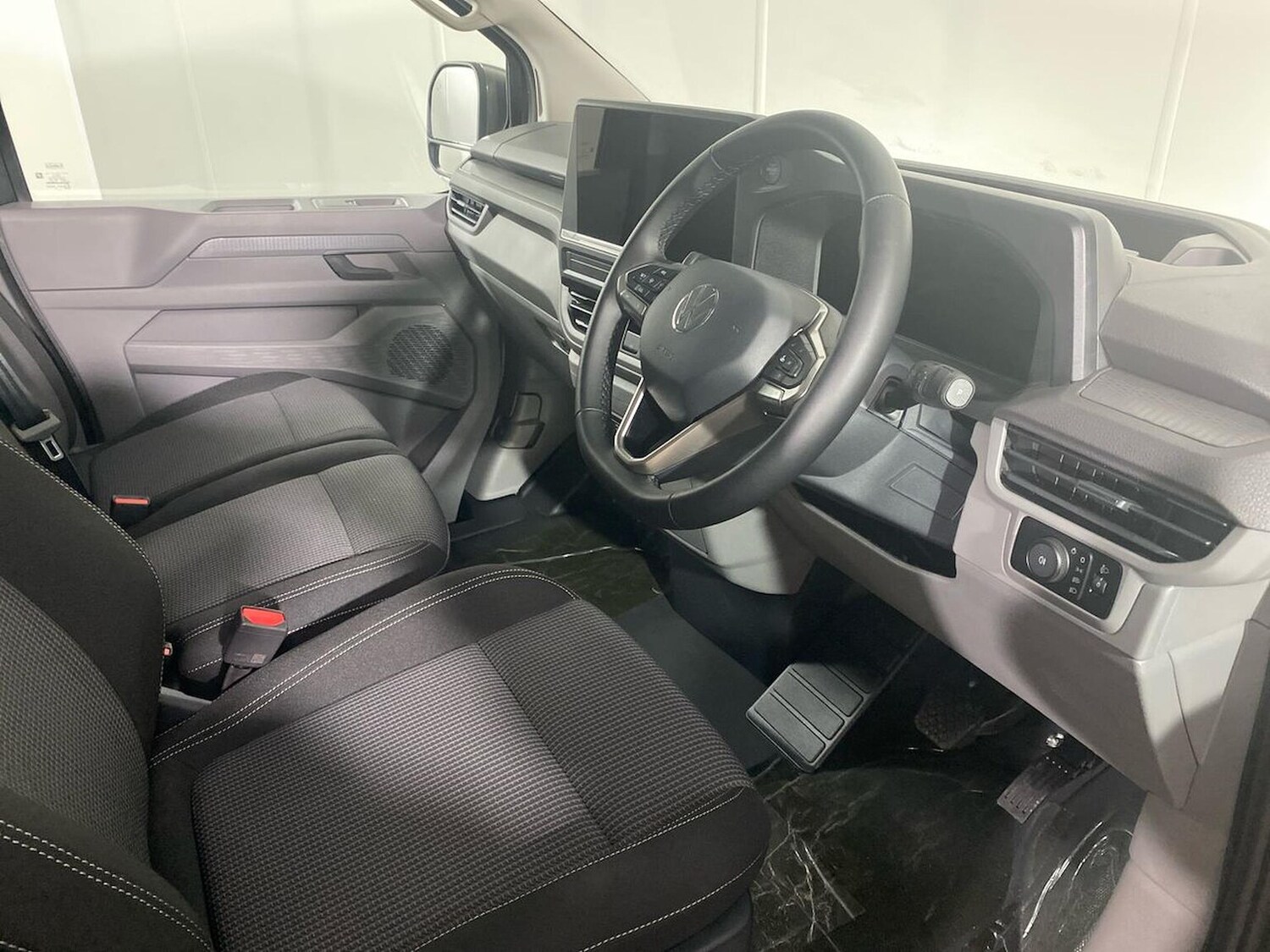 Used Volkswagen Transporter 2025 for sale - 77487515: Photo 15