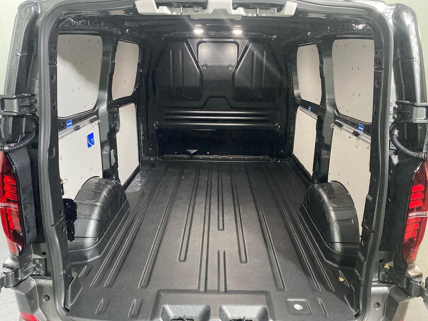 Used Volkswagen Transporter 2025 for sale - 77487515: Photo 17