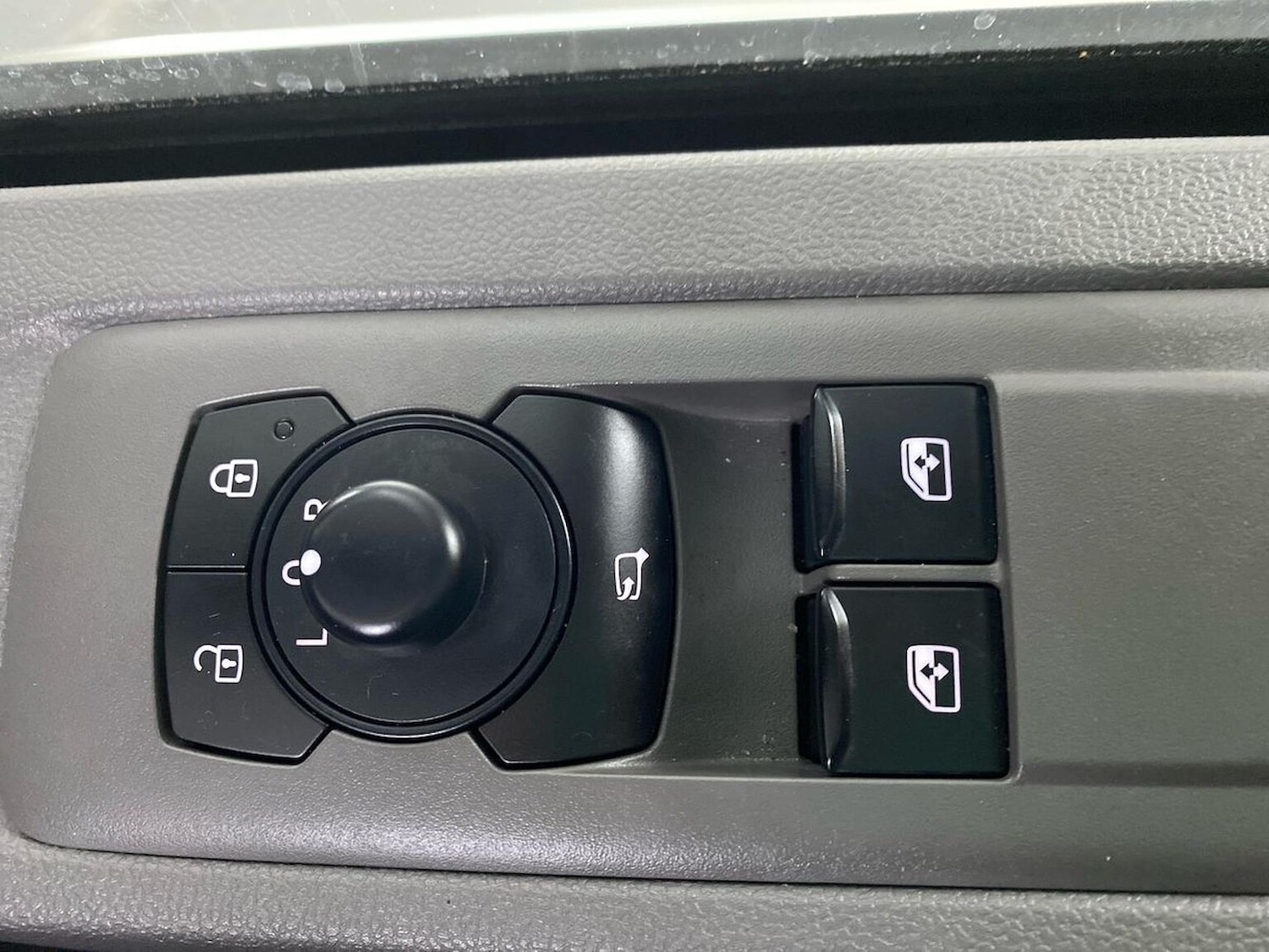 Used Volkswagen Transporter 2025 for sale - 78194541: Photo 34