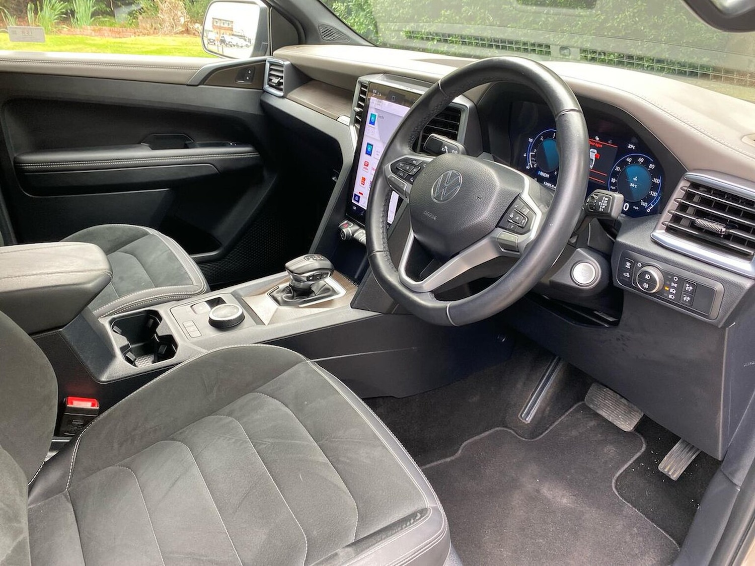 Used Volkswagen Amarok 2024 for sale - 77487522: Photo 15