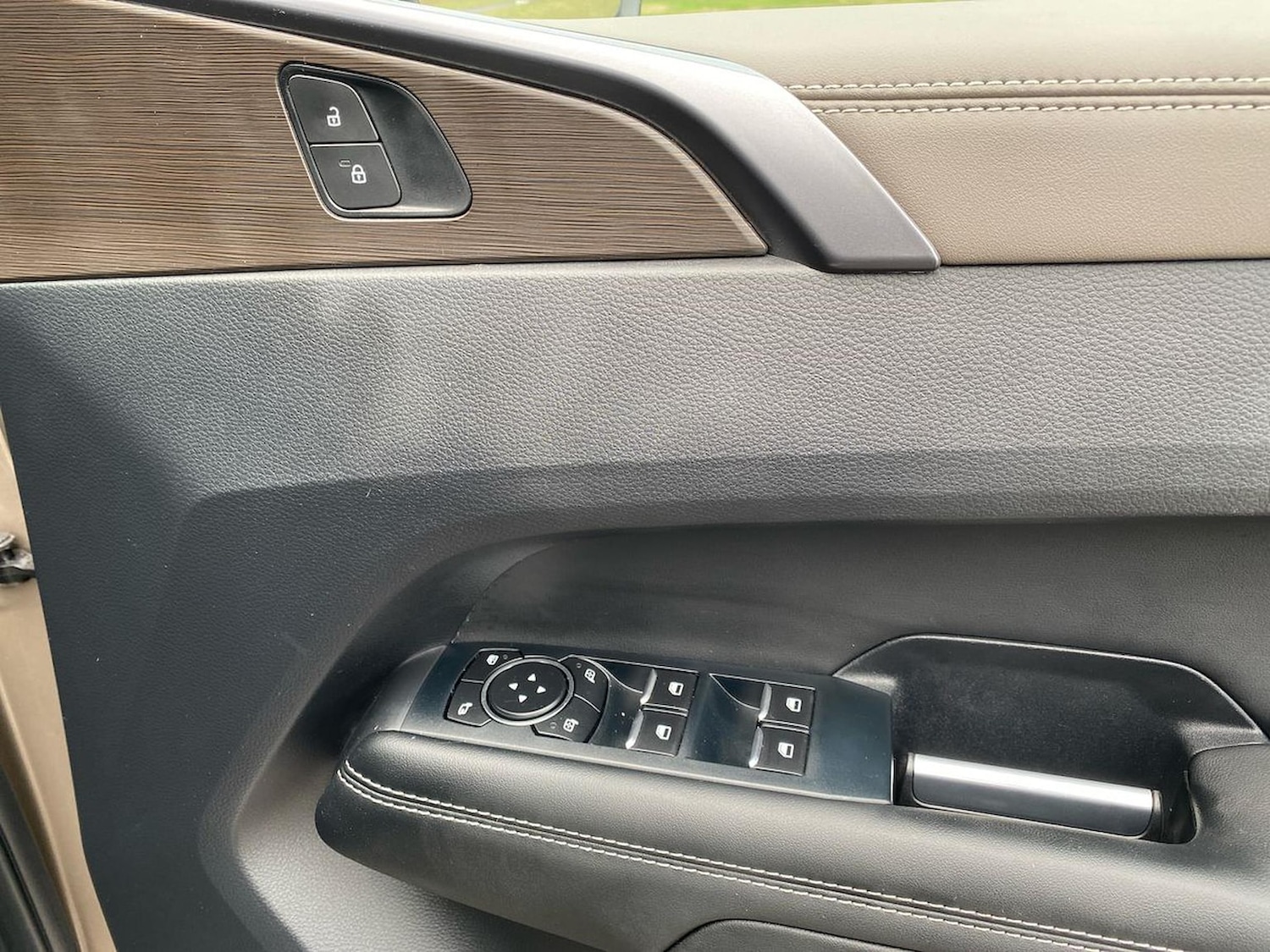 Used Volkswagen Amarok 2024 for sale - 77487522: Photo 27