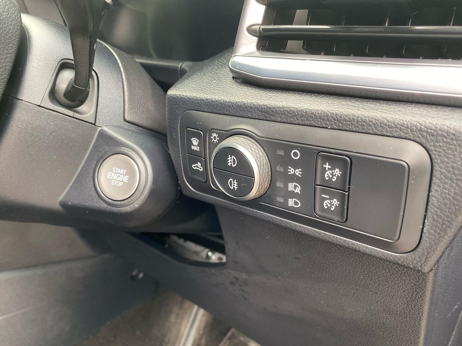 Used Volkswagen Amarok 2024 for sale - 77487522: Photo 28