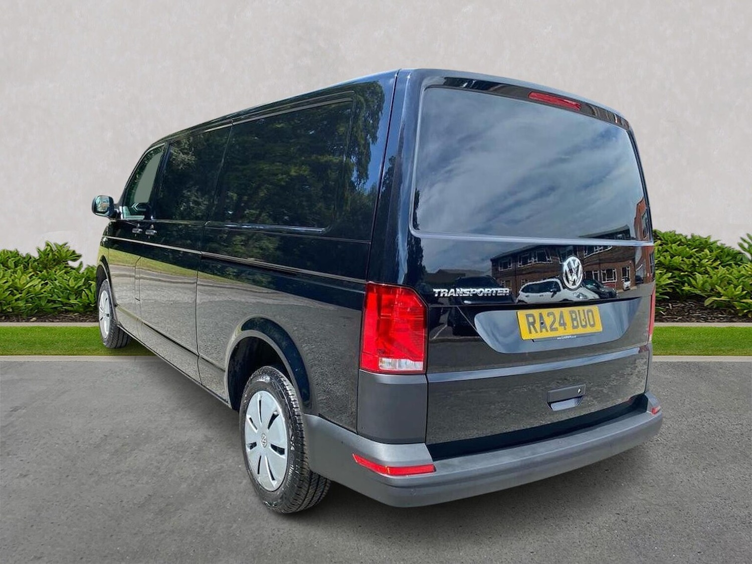 Used Volkswagen Transporter 2024 for sale - 77487558: Photo 2