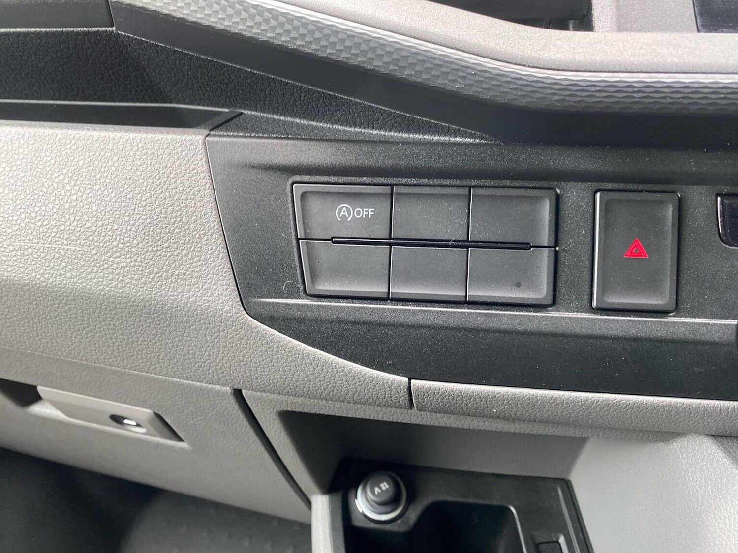 Used Volkswagen Transporter 2024 for sale - 77487558: Photo 28