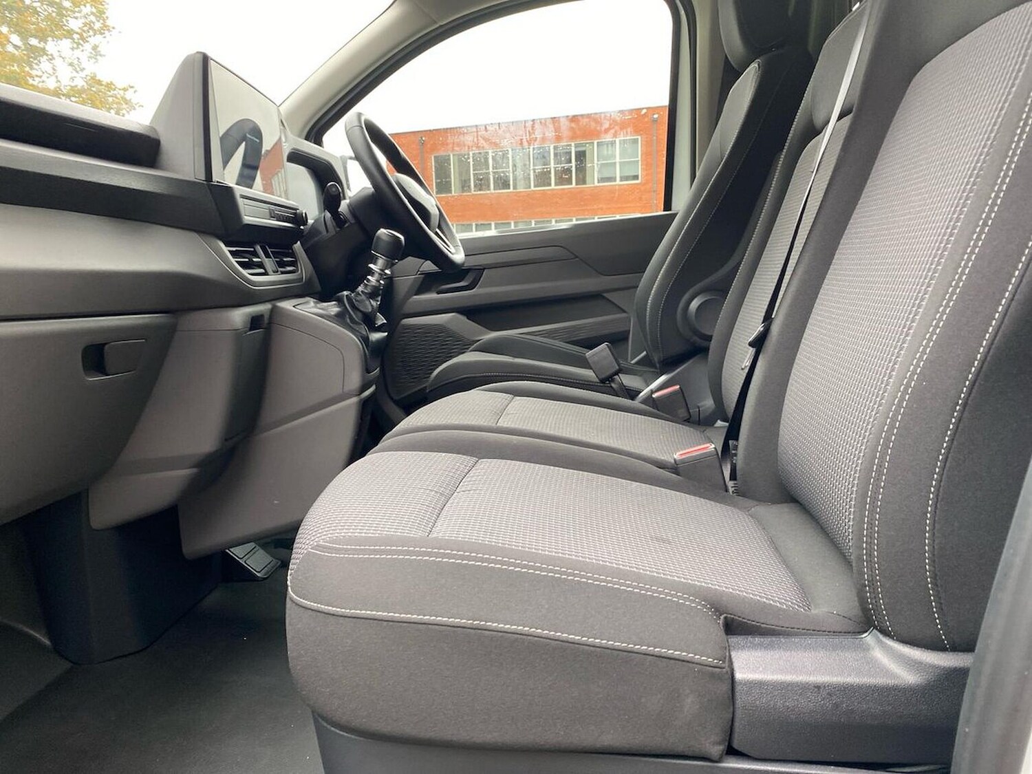 Used Volkswagen Transporter 2025 for sale - 77487487: Photo 16