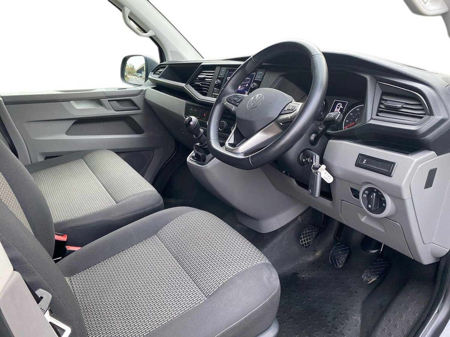 Used Volkswagen Transporter 2023 for sale - 76547685: Photo 15