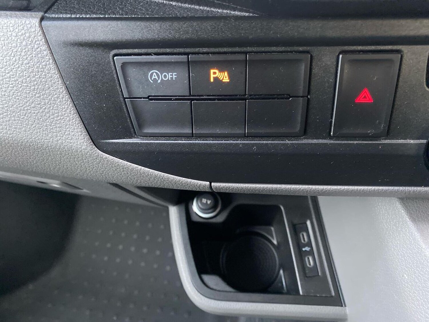 Used Volkswagen Transporter 2023 for sale - 76547685: Photo 37