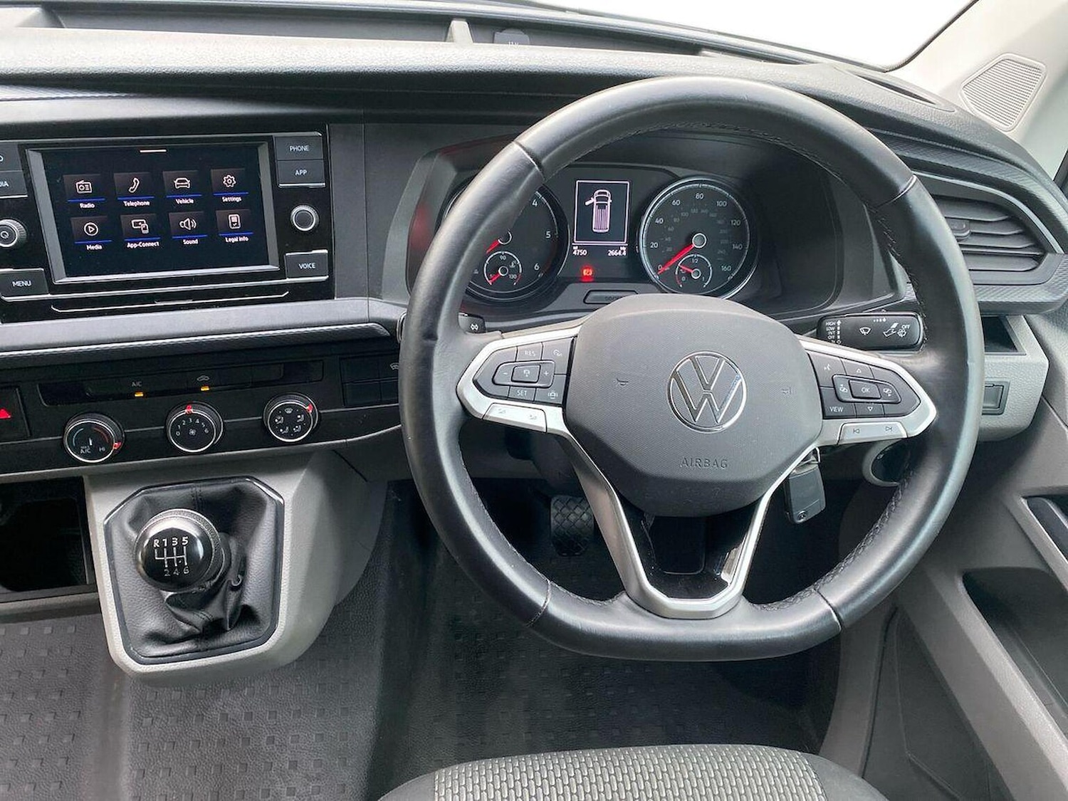 Used Volkswagen Transporter 2023 for sale - 76547685: Photo 8