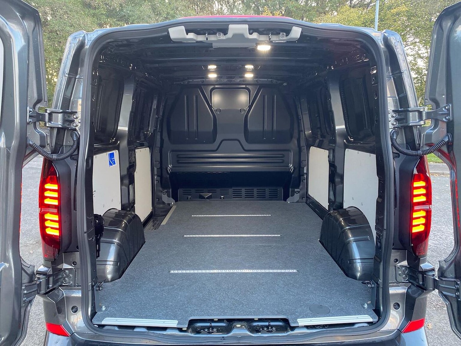 Used Volkswagen Transporter 2025 for sale - 76663782: Photo 17