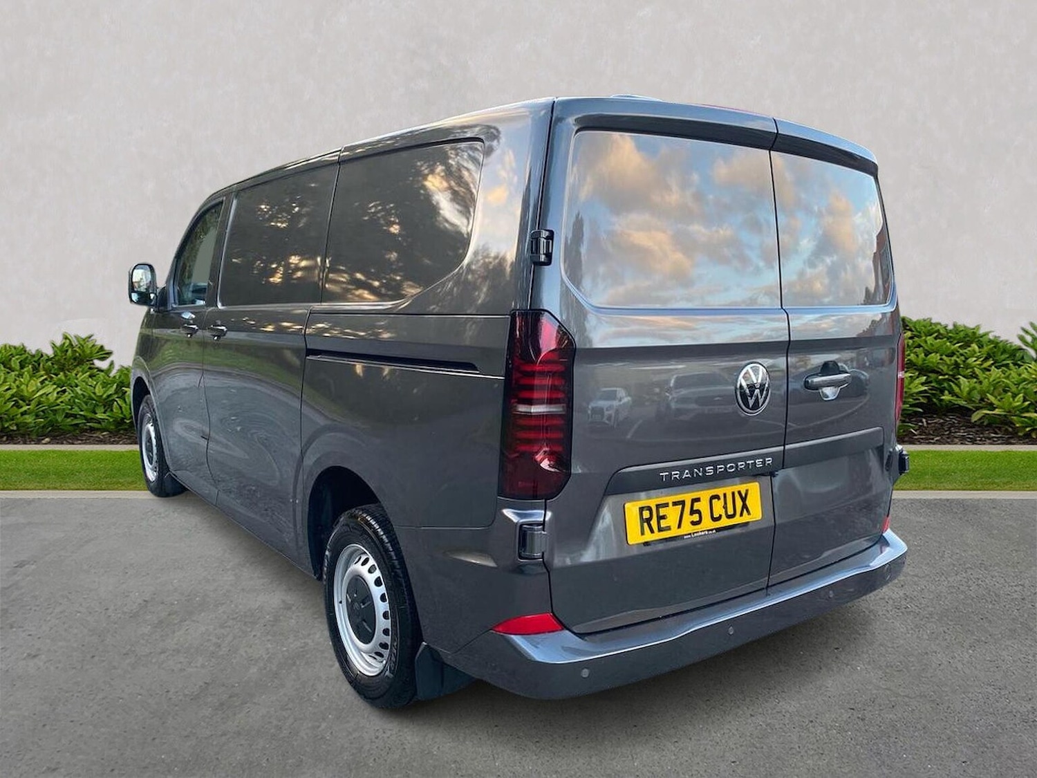 Used Volkswagen Transporter 2025 for sale - 76663782: Photo 2